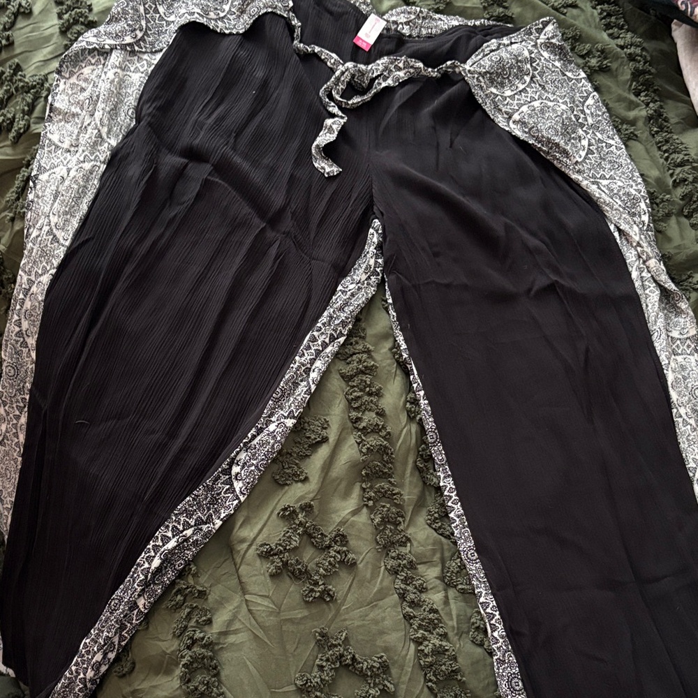 Black and White Paisley Wide-Leg beach coverup pants